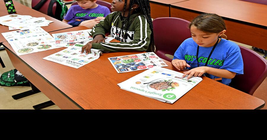 Kids' College gives young students intro to higher education