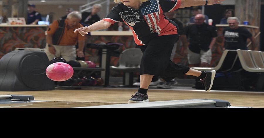 Villagers hit the lanes with PBA pros