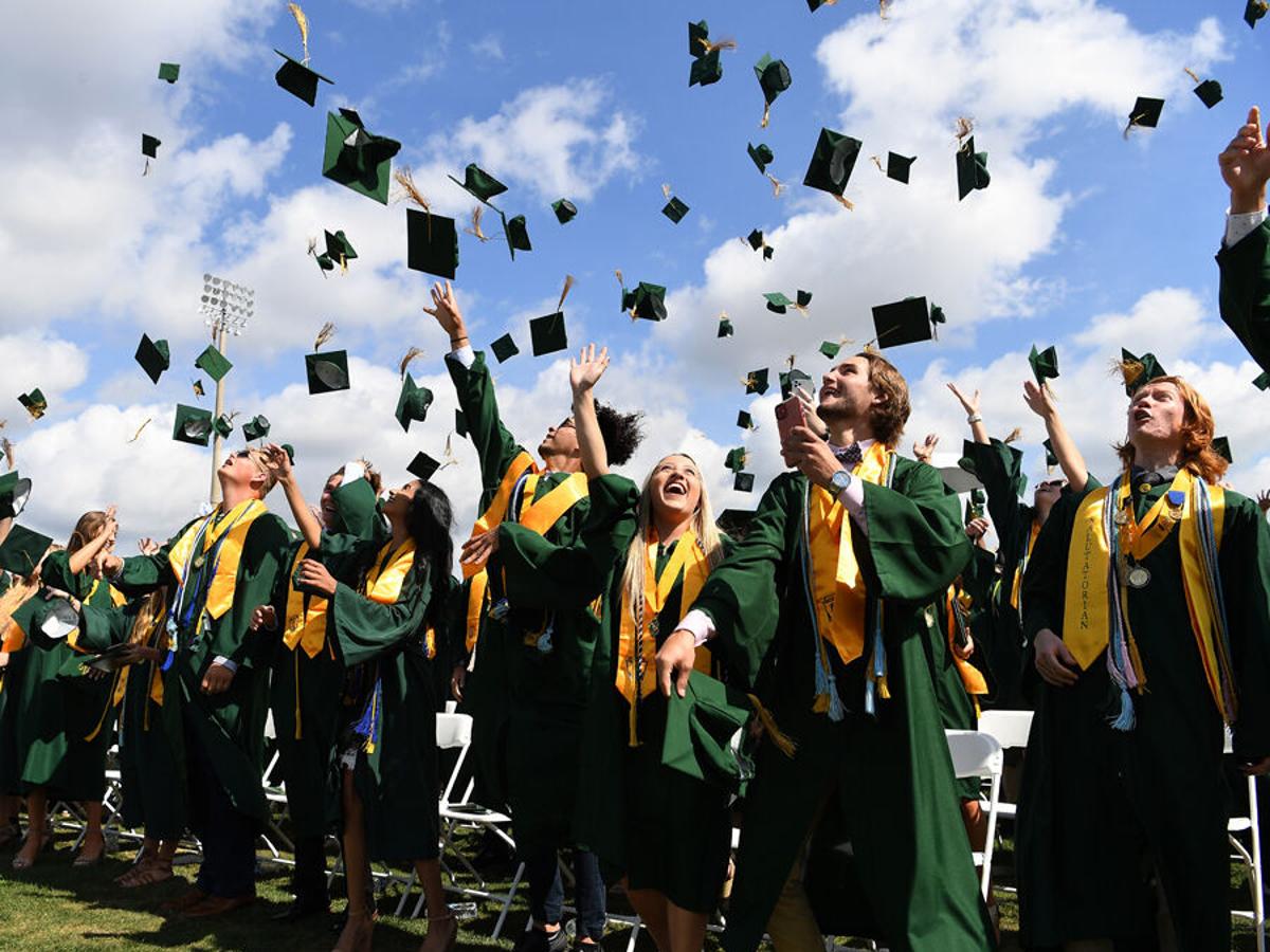 Vhs Class Of 21 Soars Toward Life S Next Chapter News The Villages Daily Sun Thevillagesdailysun Com Vhs Class Of 21 Soars Toward Life S Next Chapter News The Villages Daily Sun Thevillagesdailysun Com