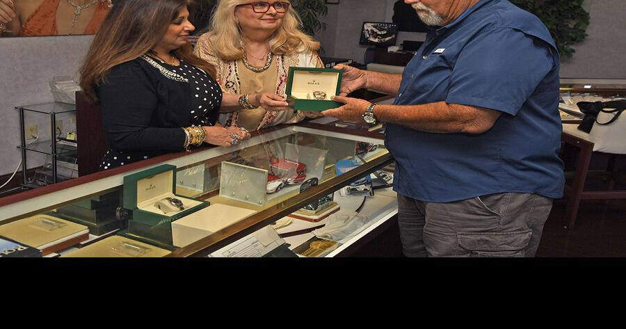 Jewelry design celebrates 25 years in the community