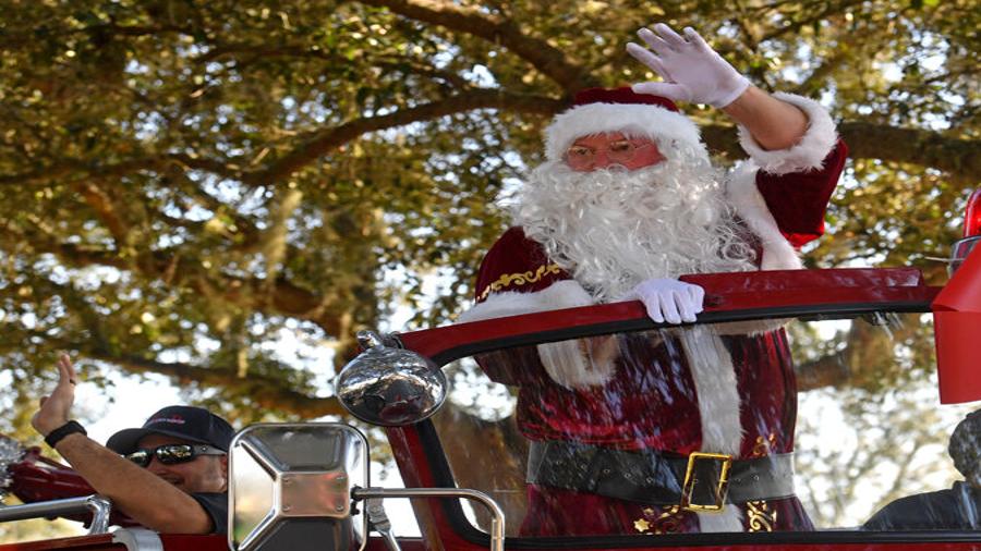 Brooksville Christmas Parade 2022 Another Christmas Tradition Returns To The Villages | News | The Villages  Daily Sun | Thevillagesdailysun.com