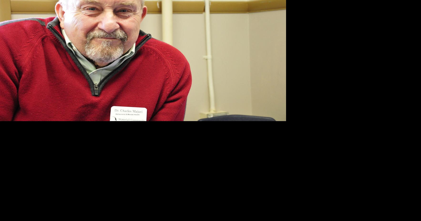 Coos Bay School District puts mental health therapist in every building ...