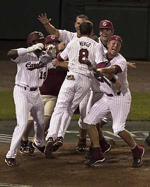 South Carolina wins 2010 CWS on Whit Merrifield walk-off hit 