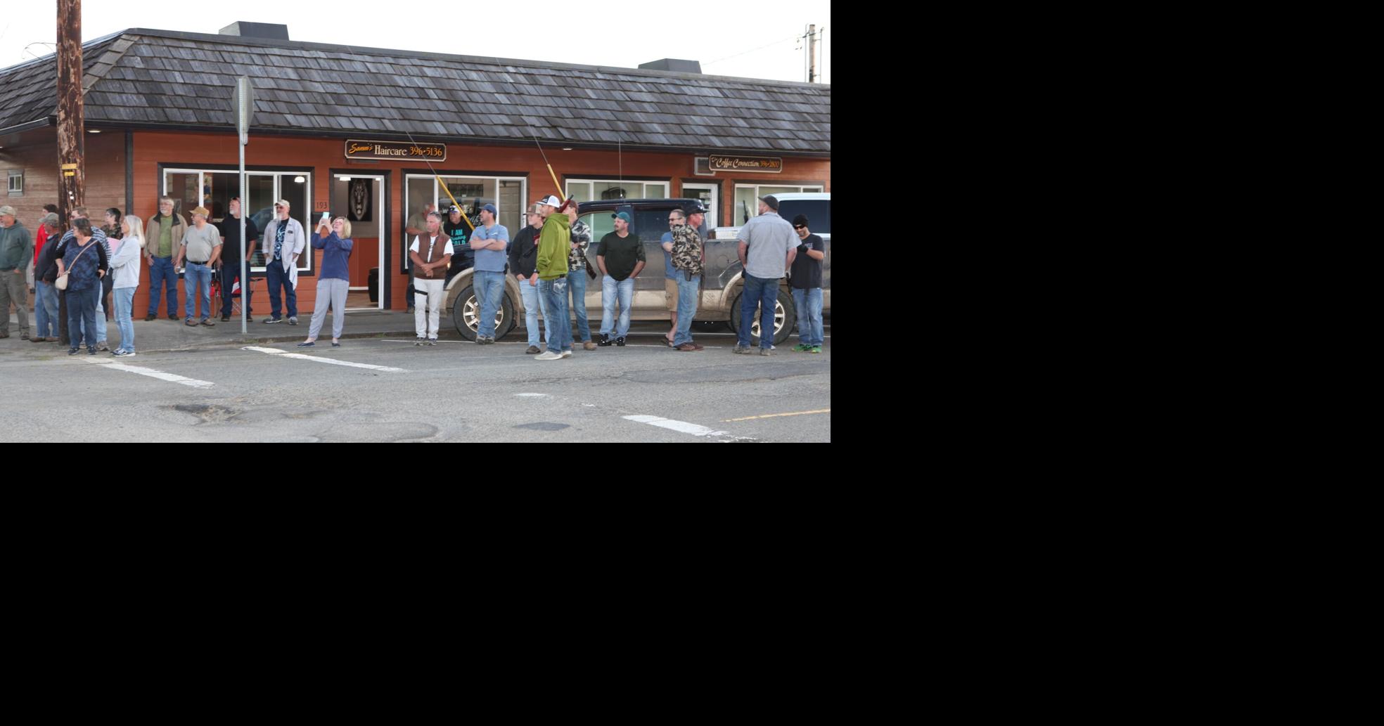 Photo gallery: Hundreds turn out over rumored riot | Local News ...