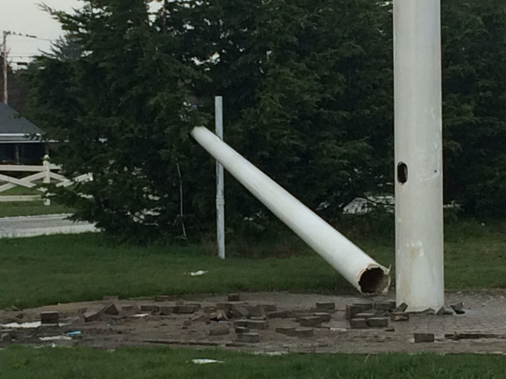 Lightning strikes deals flagpole