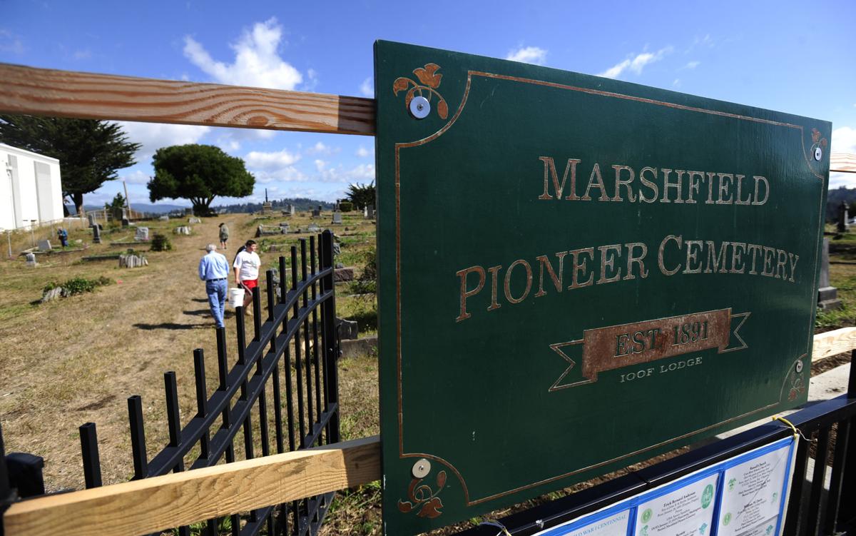 Marshfield Pioneer Cemetery Cleanup