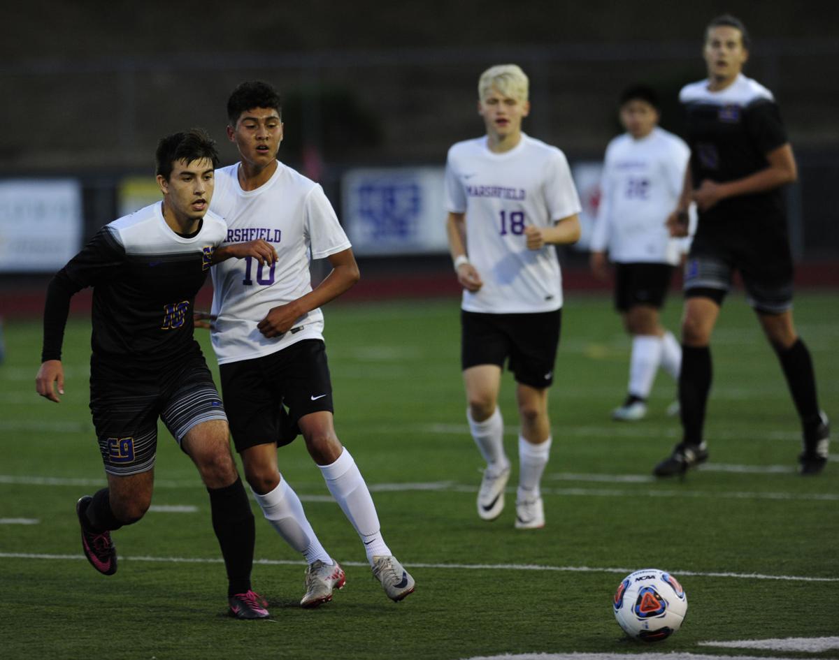 Cottage Grove downs Marshfield, 6-1