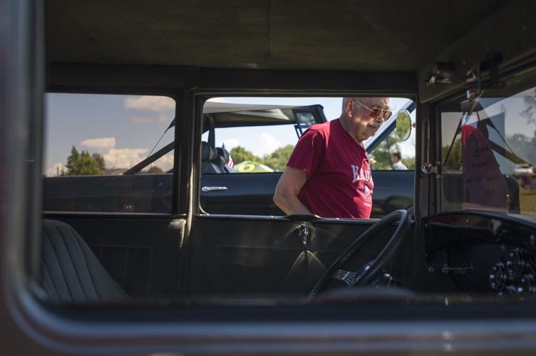 Coquille steak feed and car show Photo Collections