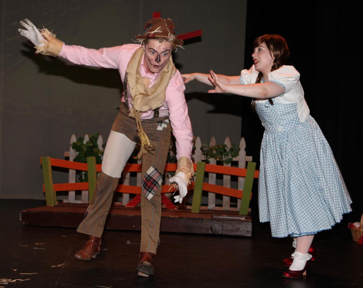 Off To See The Wizard Bandon Playhouse Presents Timeless Classic Aug 10 27 Entertainment Theworldlink Com