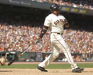 Giants' Barry Bonds ties Babe Ruth with 714th career homer