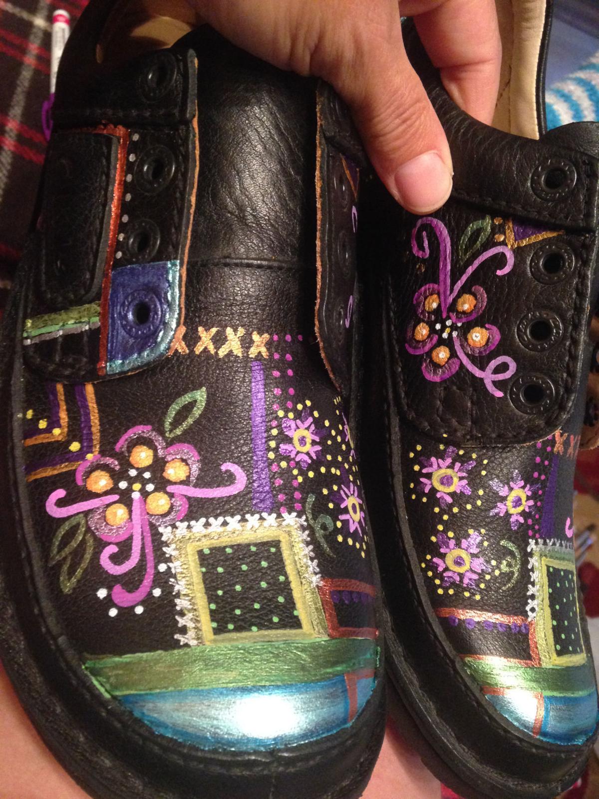 Decorate Shoes For Foster Children Lifestyles Theworldlink Com