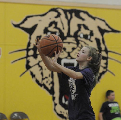 Hoop Shoot Competition in Coquille Photo Collections