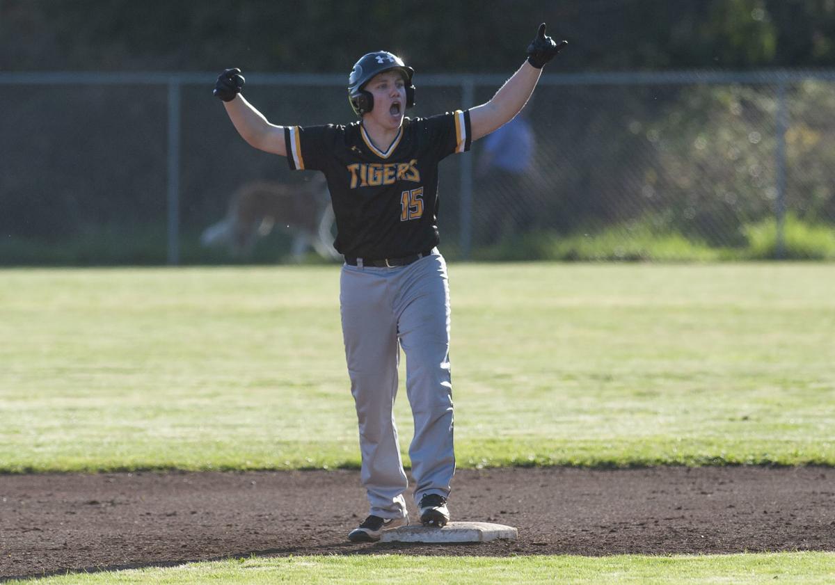 Reedsport holds off Bandon in baseball Local Sports