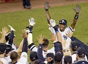 ALCS Gm4: Soriano's homer gives Yanks 3-1 series lead 