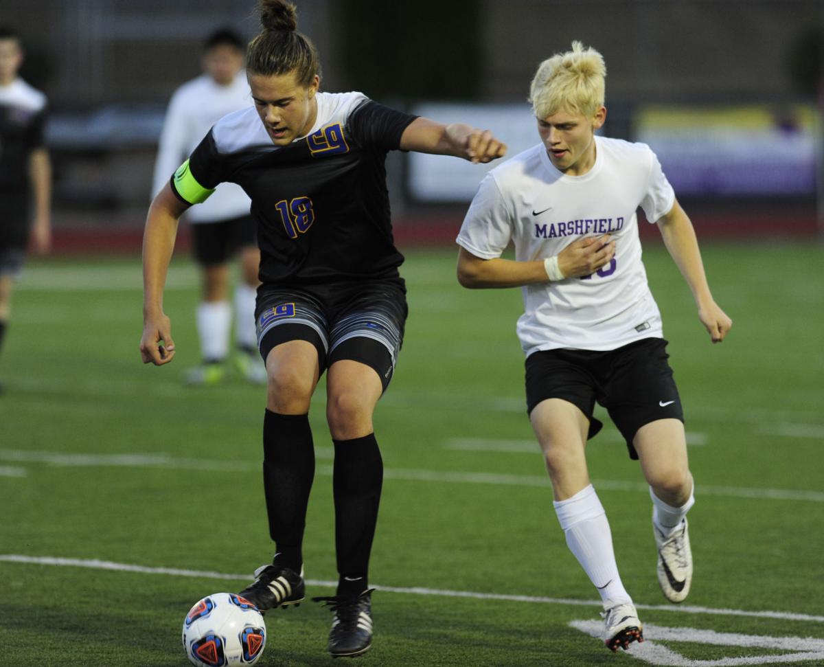 Cottage Grove downs Marshfield, 6-1