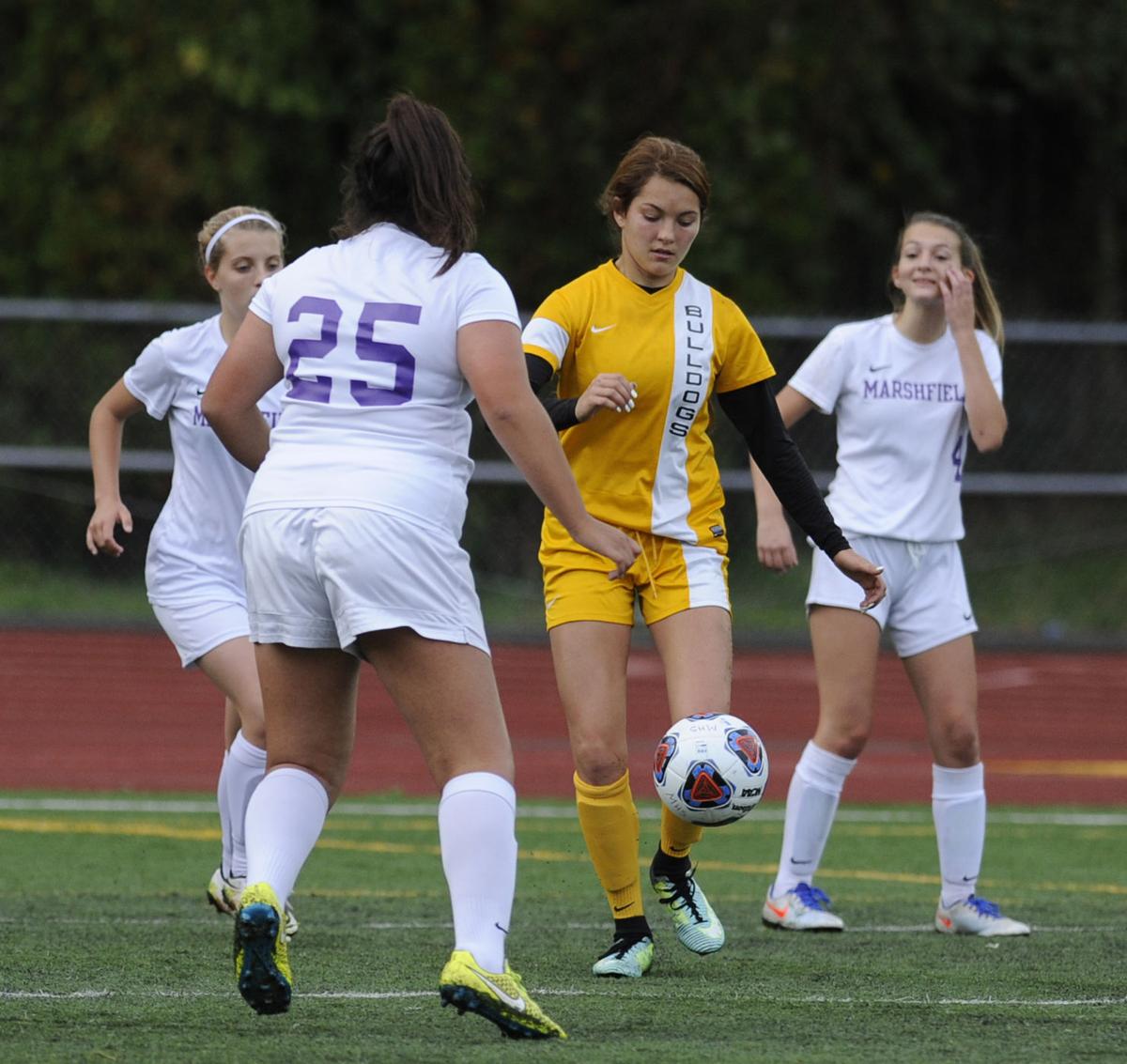 Lady Bulldogs beat Lady Pirates 8-0