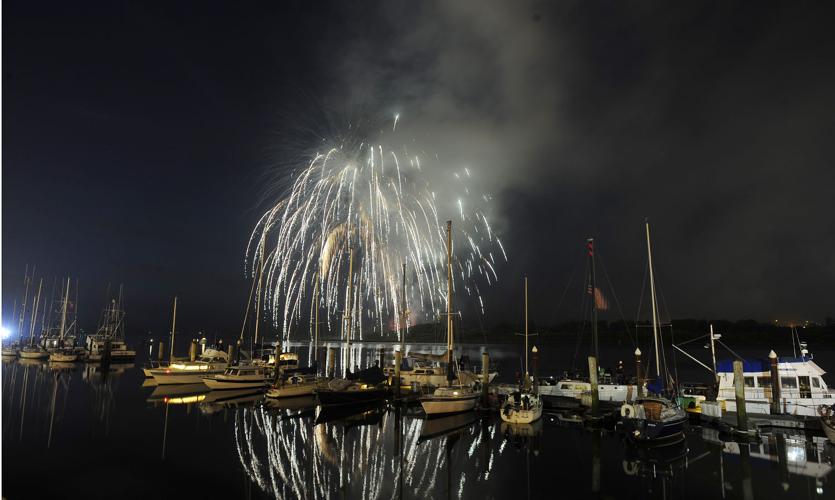 Coos Bay Fireworks Photo Collections