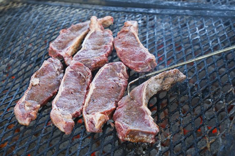 Coquille steak feed and car show Photo Collections