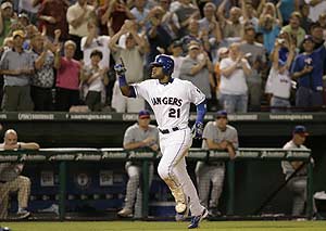 Sosa's 600th home run comes against former team