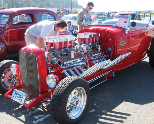 Hot cars line up in Winchester Bay at Kool Coastal Nights