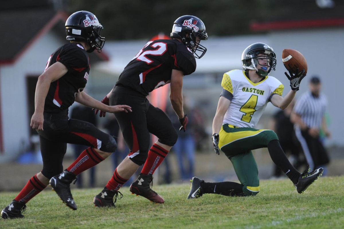 Reedsport vs. Gaston Football | Photo Collections | theworldlink.com Reedsport vs. Gaston Football | Photo Collections | theworldlink.com