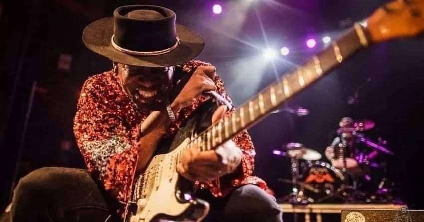"King of Strings" blues frontman performing in Bandon | Bandon News - Vimarsana News