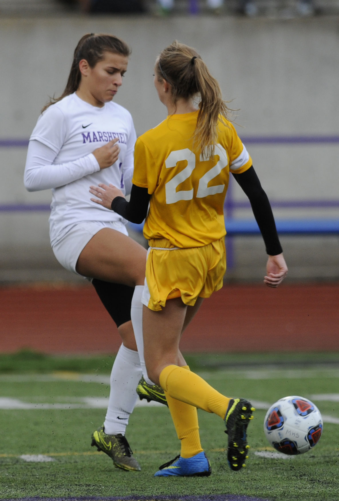 Lady Bulldogs beat Lady Pirates 8-0