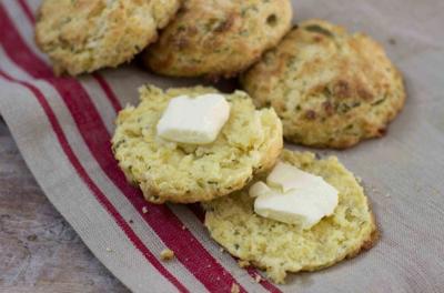 A Do Ahead Biscuit To Sop Up Your Gravy Cuisine Theworldlink Com