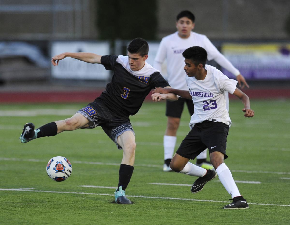 Cottage Grove downs Marshfield, 6-1