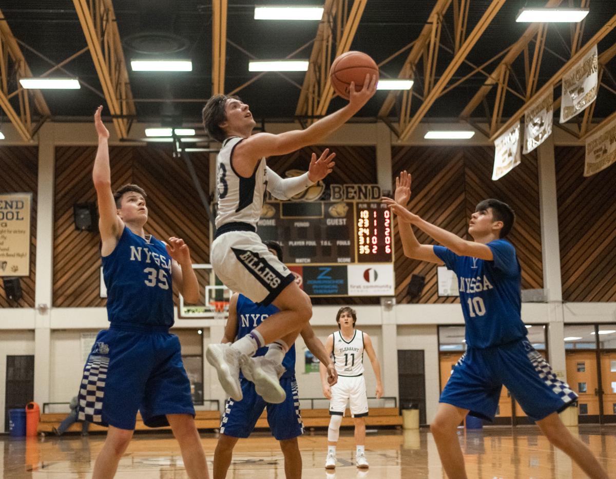 Quick Start Spurs Pleasant Hill To Win Over Nyssa Class 3a State