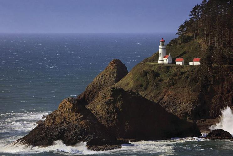 Lighthouse Keeper Lighthouse Coastal Weekender Bag – Dare To Be Vintage