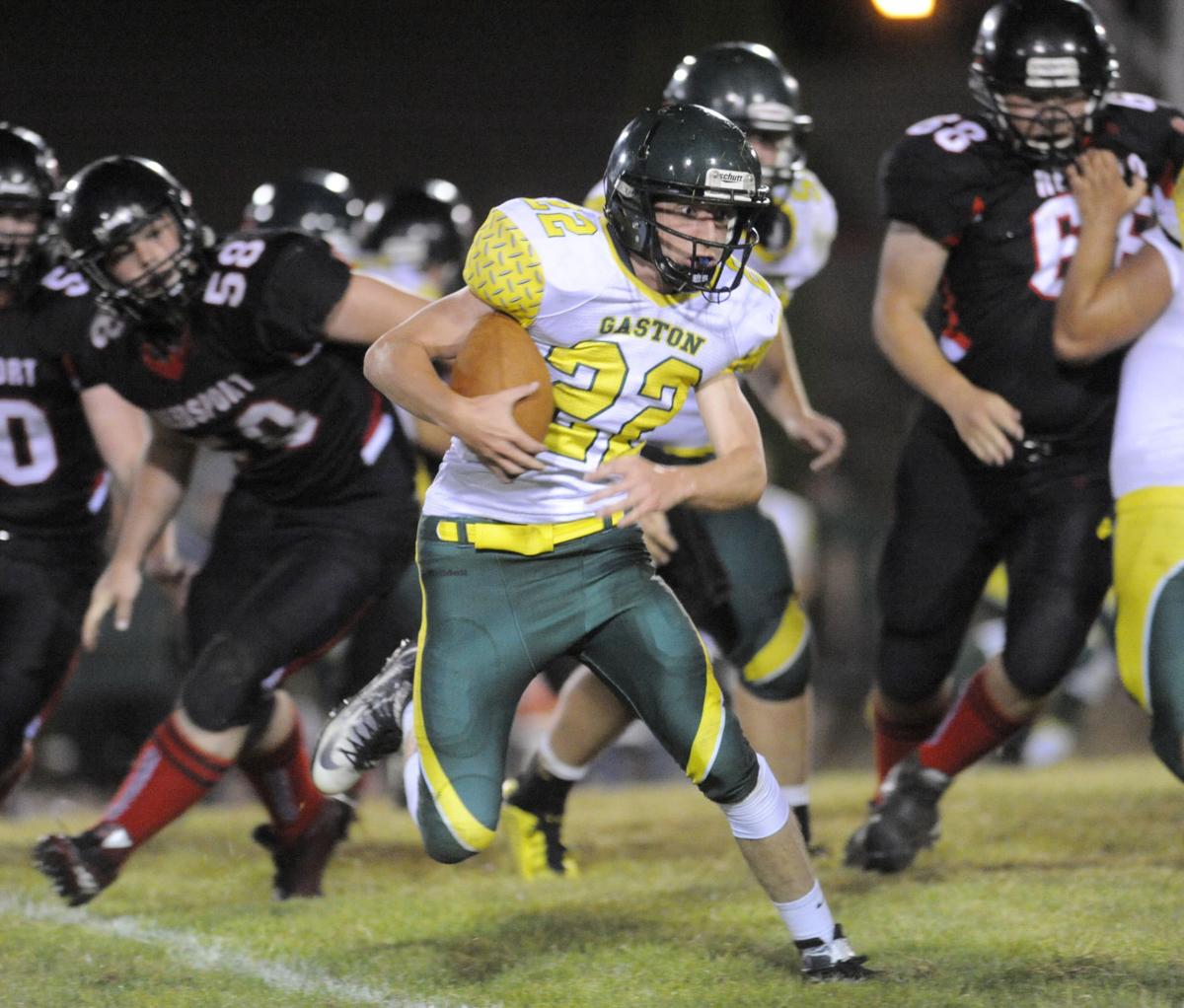 Reedsport vs. Gaston Football | Photo Collections | theworldlink.com