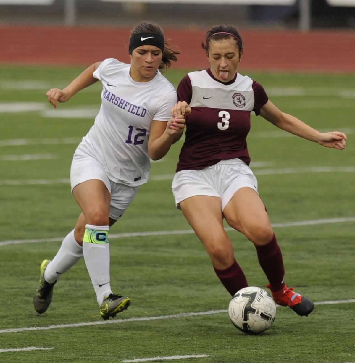 Marshfield loses to Junction City, 7-0