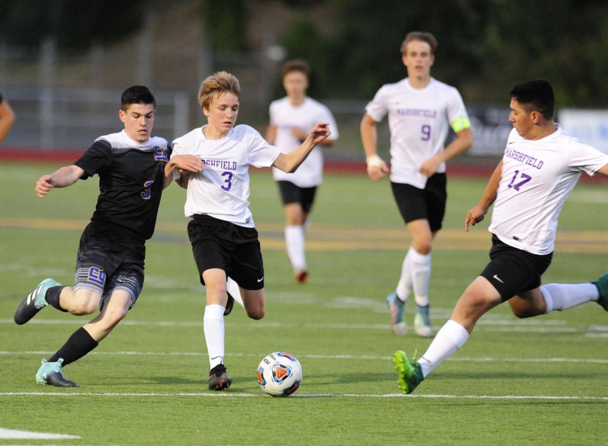 Cottage Grove downs Marshfield, 6-1
