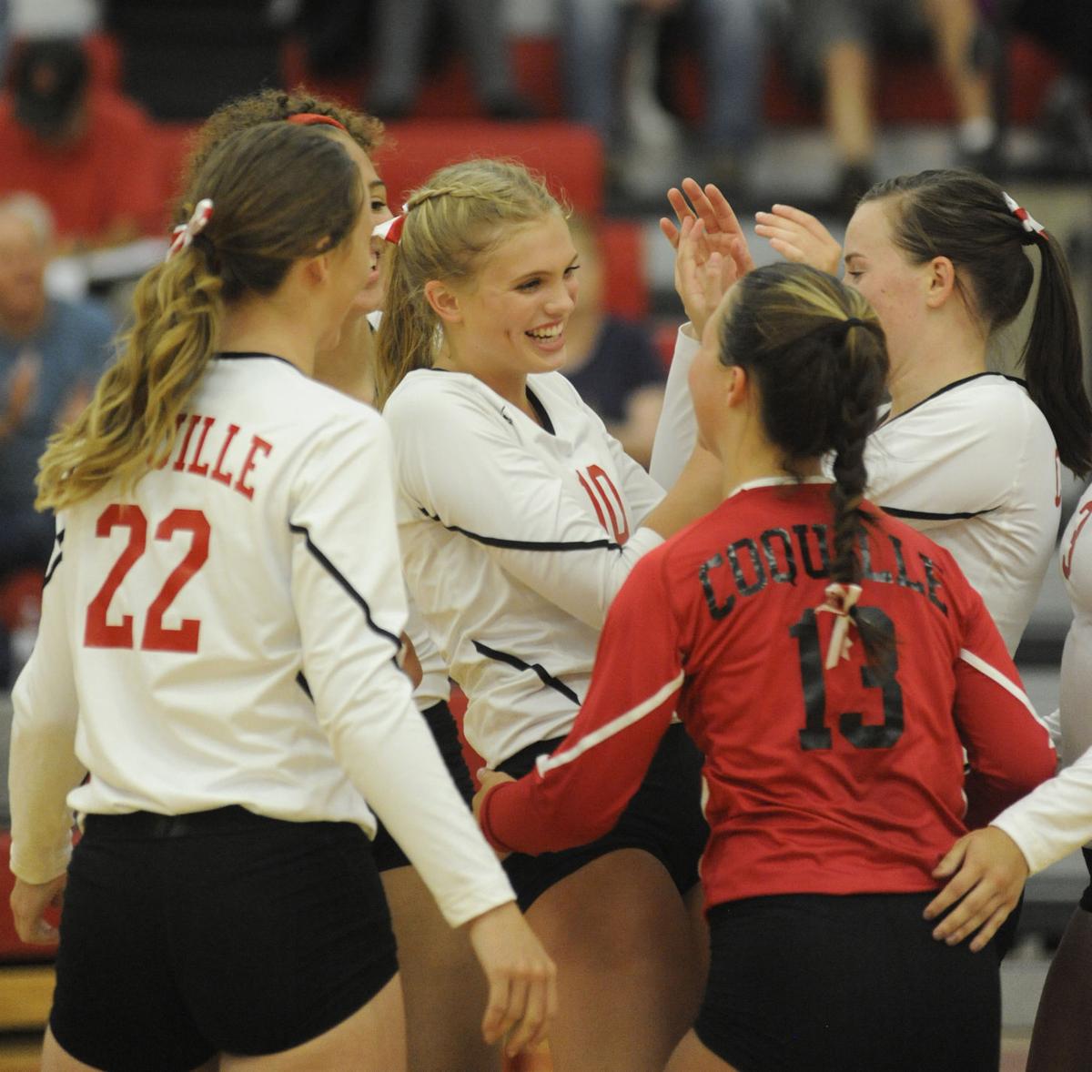Coquille volleyball falls to Cascade Christian