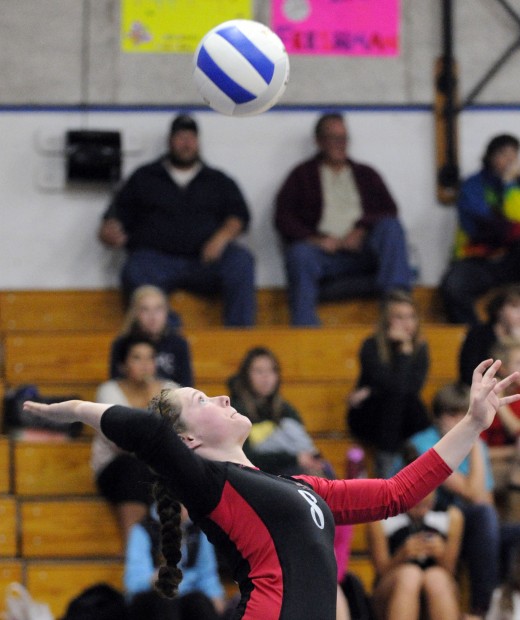Reedsport at Myrtle Point Volleyball Photo Collections