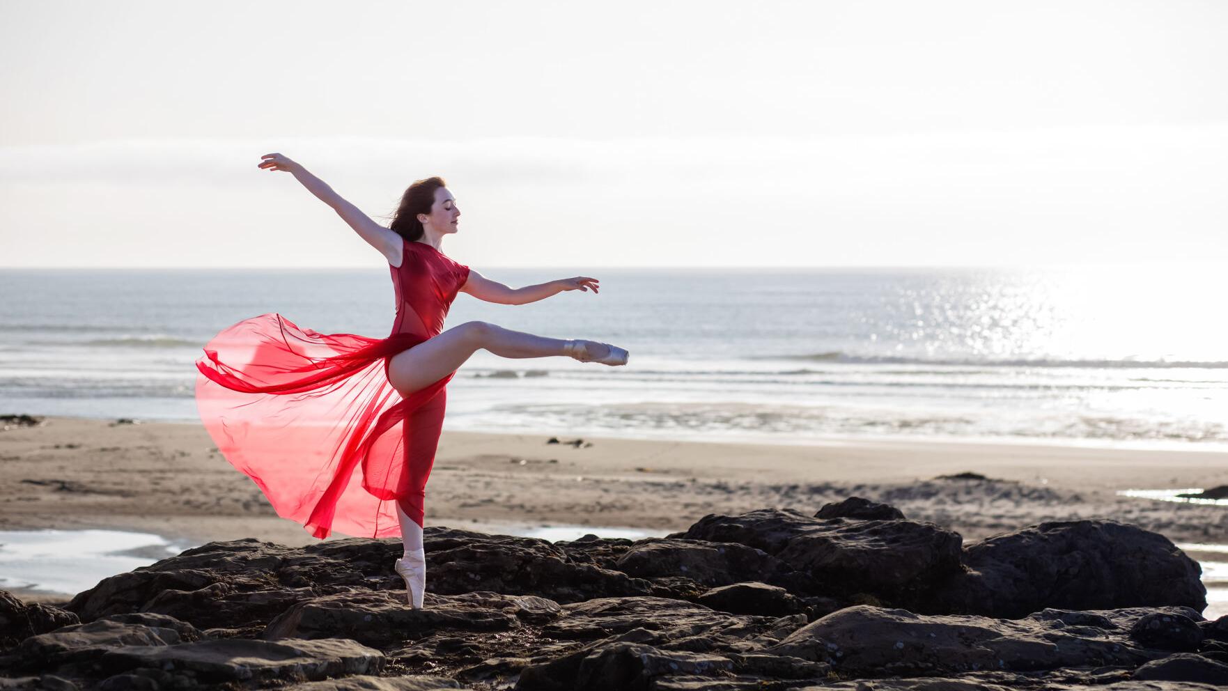 MarLo Dance Studeio sells calendars - Vimarsana News