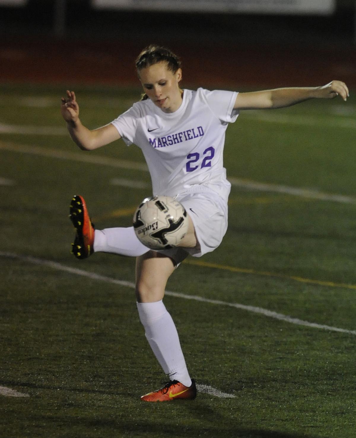Marshfield loses to Junction City, 7-0