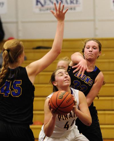 Marshfield Pulls Away From Cottage Grove With Late Run