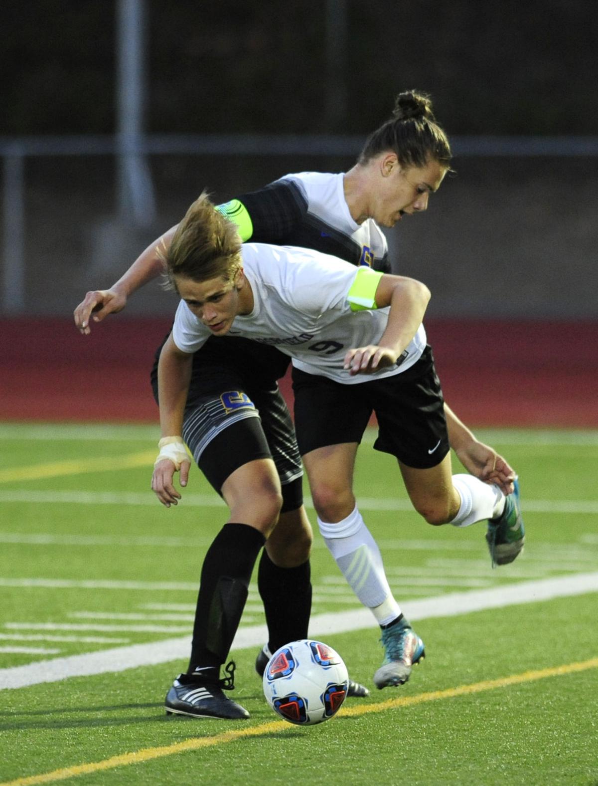 Cottage Grove downs Marshfield, 6-1