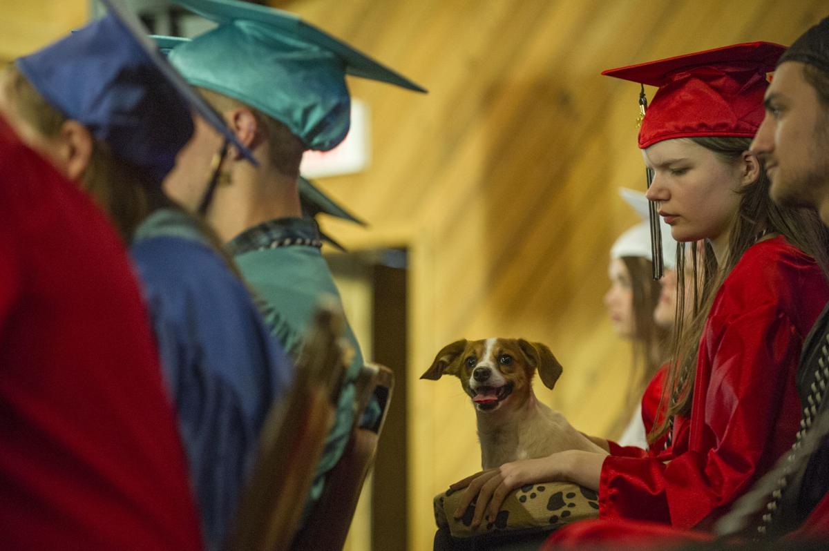 Winter Lakes High School Graduation Photo Video Theworldlink Com