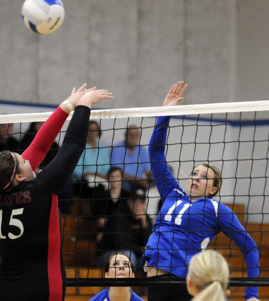 Reedsport at Myrtle Point Volleyball Photo Collections
