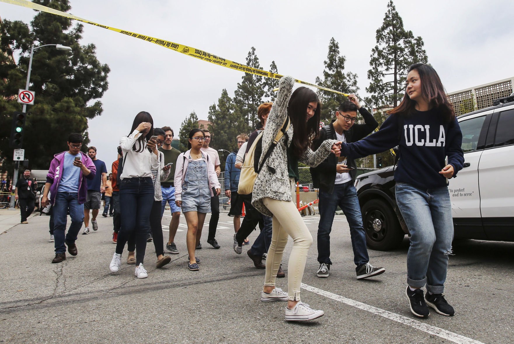 Photos: Two Dead In UCLA Shooting | National News | Theworldlink.com