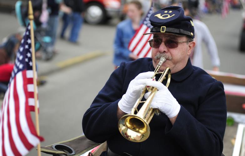Reedsport celebrates Memorial Day Photo Collections