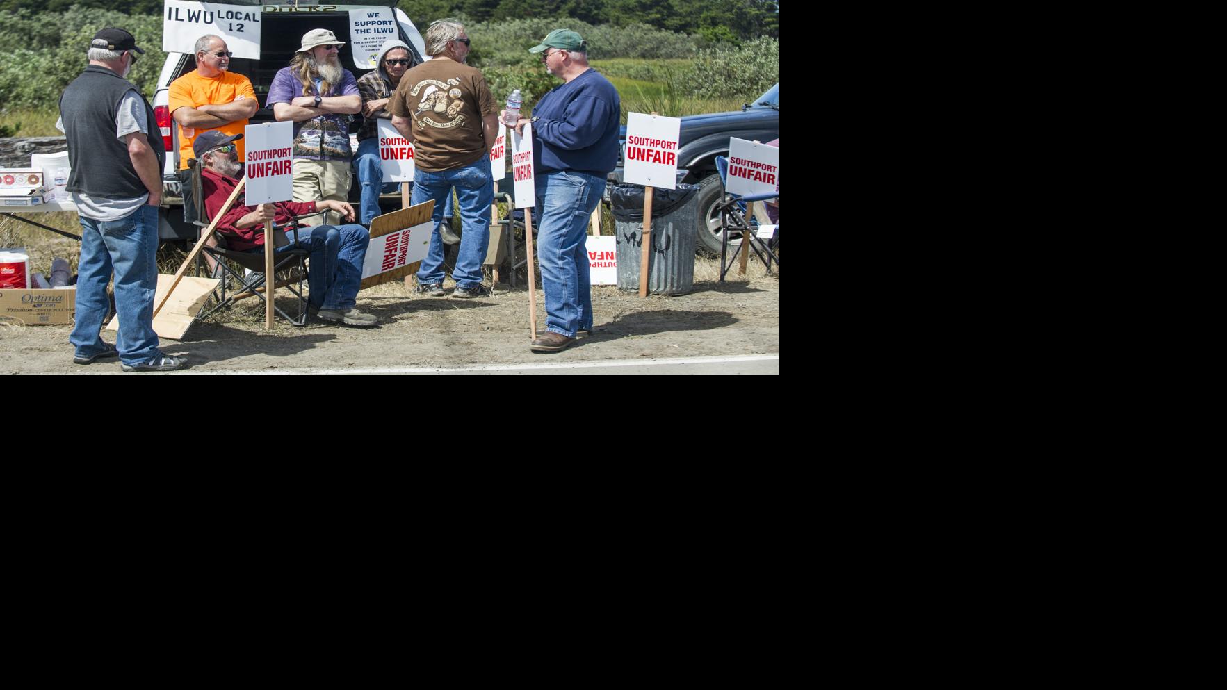 Longshoremen's union picket lumber company on the North Spit Local