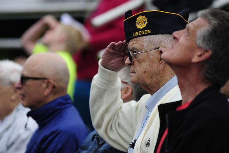 Reedsport celebrates Memorial Day Photo Collections