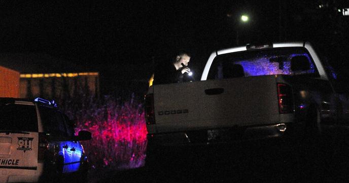 Police search for Coos Bay shooting suspect | Local News | theworldlink.com