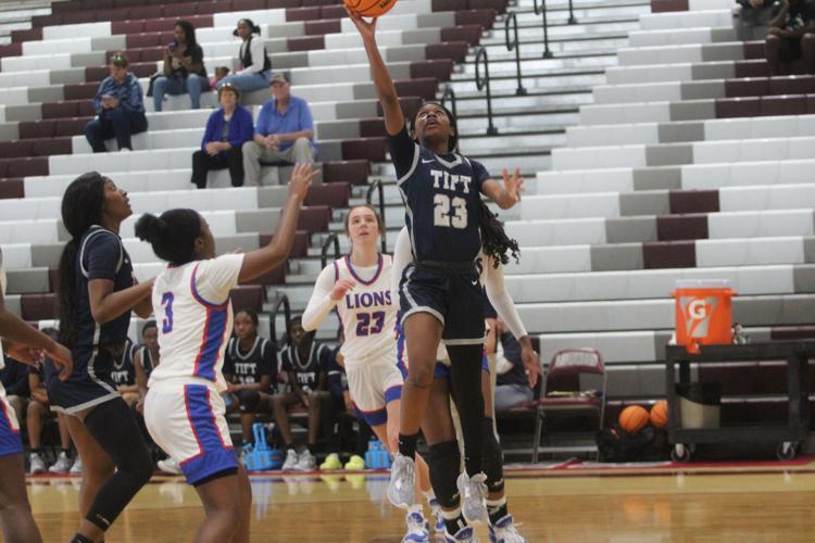 Peachtree Ridge pulls away late to defeat Lady Devils