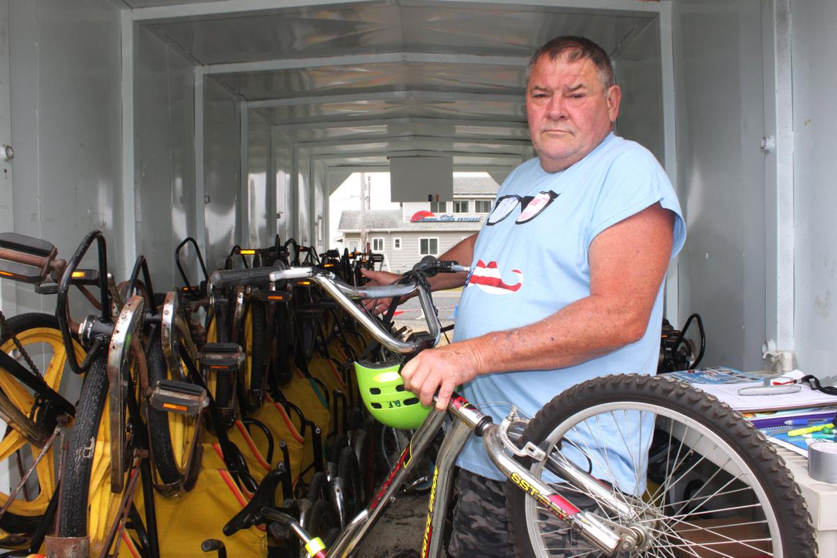 New bike rental shop opens on Highway 101 [video] News
