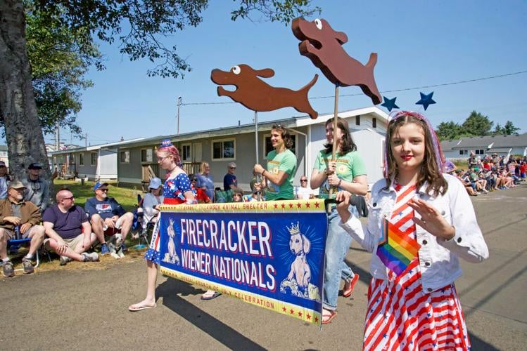rockaway mall hours on 4th of july